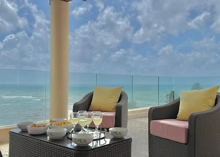 Private Club-penthouse For Large Groups Apartment *