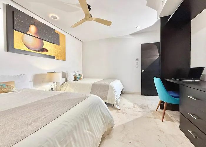 Private Club-penthouse For Large Groups Apartment *