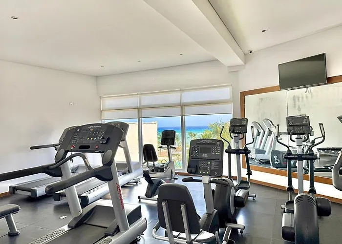 Private Club-penthouse For Large Groups *